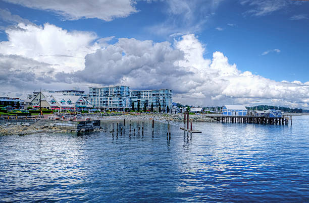 istock Sidney, British Columbia Waterfront With Hotels and Restaurants 637150996