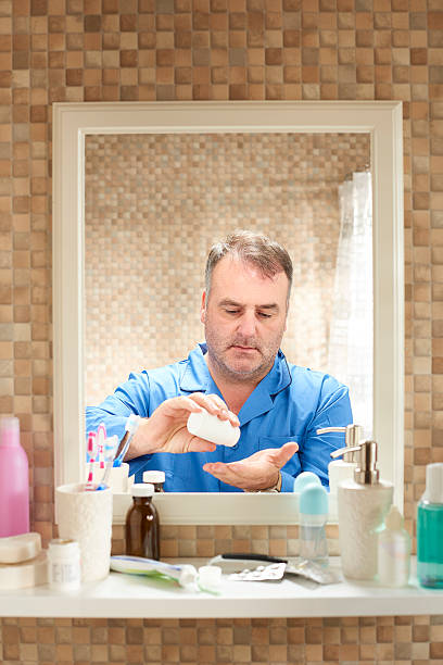 istock morning medicine 637152524