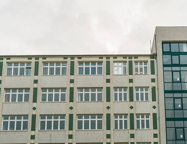 istock old fashioned office building or school 637160386