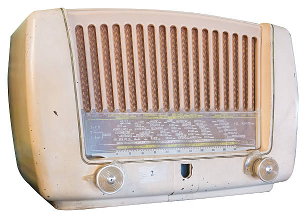 istock Vintage Radio isolated on a white background 637164662