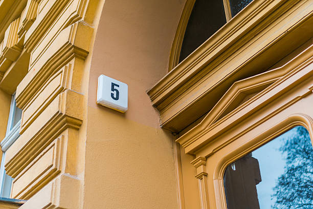istock number 5 shield at an old door 637167252