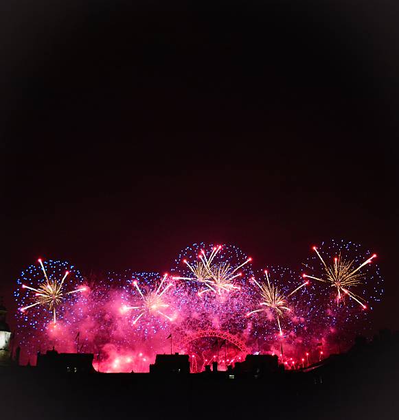 new year fireworks in london 2017