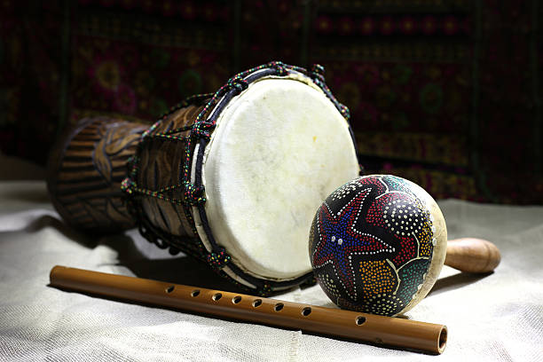instruments ethniques - ethnic music photos et images de collection