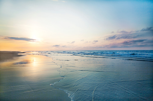 Vista del amanecer de la playa photo