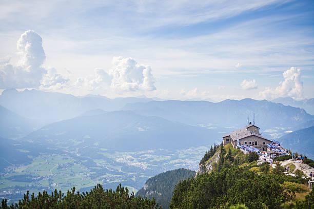 hitler's eagle nest - adolf hitler imagens e fotografias de stock