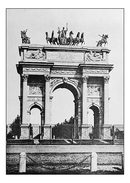 istock Antique dotprinted photographs of Italy: Milan, Arco della pace 637250832