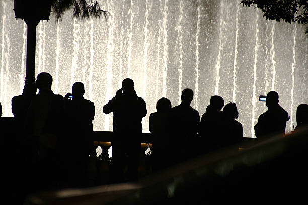 istock Night view of the fountain 637251440