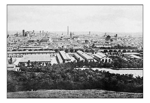istock Antique dotprinted photographs of Italy: Bologna 637262130