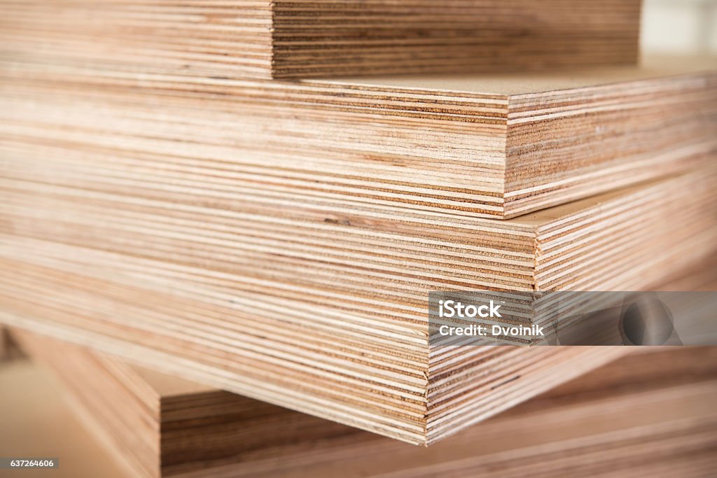 Sperrholzplatten für die Möbelindustrie - Lizenzfrei Sperrholz Stock-Foto