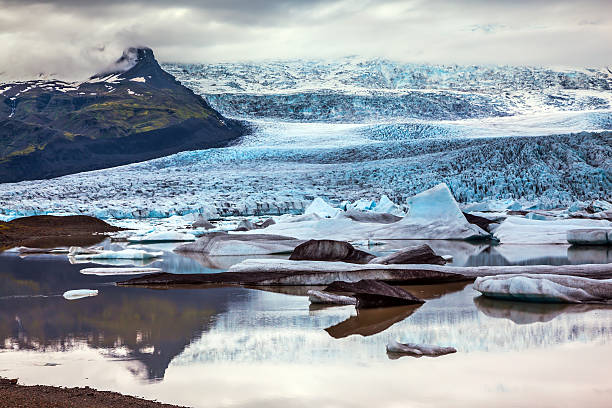 istock The largest glacier in Iceland 637267230