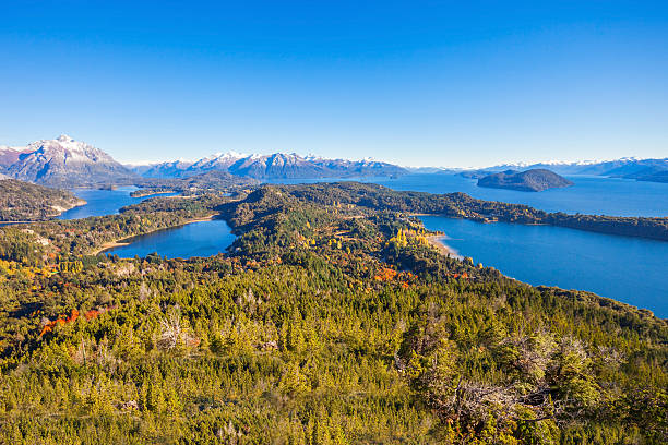 paisaje bariloche en argentina - bariloche lagos patagonia number 7 fotografías e imágenes de stock