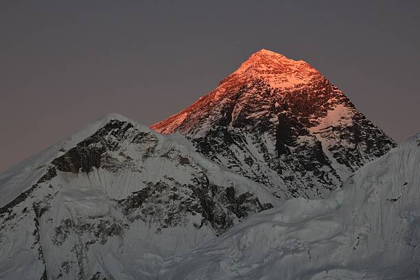 istock Last sunlight of the day illuminate mount Everest 637285026