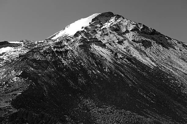 istock Pico de Orizaba volcano, the highest mountain in Mexico 637293404