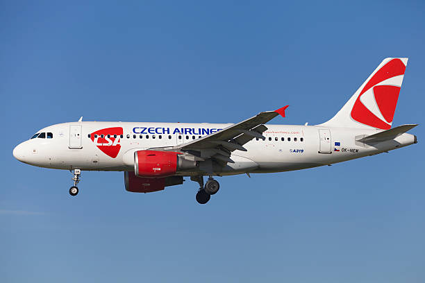 czech airlines airbus a319 - airbus a319 foto e immagini stock