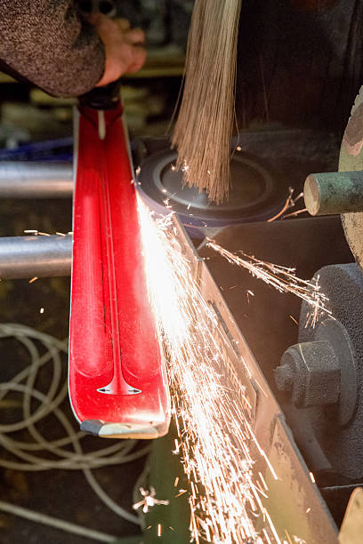 istock Person grinding skis 637327412