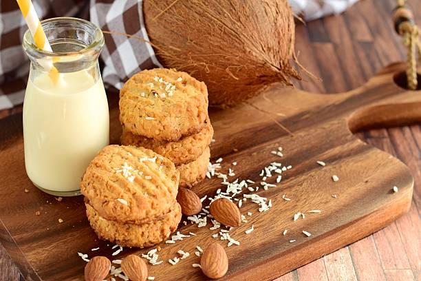 istock Coconut almond cookies 637346856