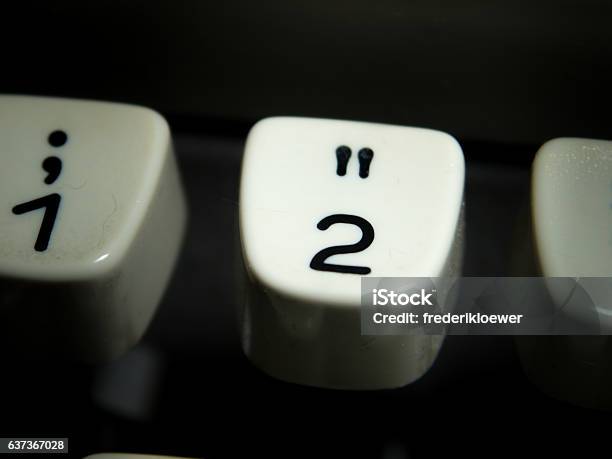 Number 2 Key Number Two Key On Vintage Typewriter Stock Photo - Download Image Now ...