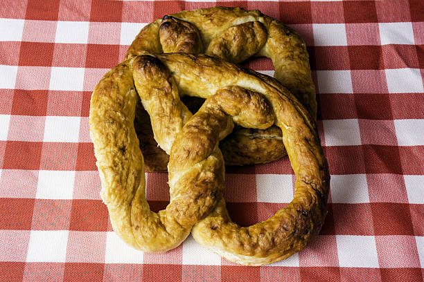 istock Jumbo Soft Pretzels 637369174