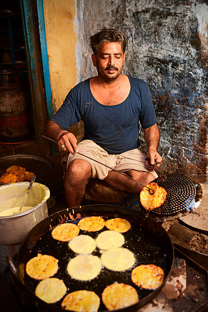 istock Indian street vendor 637370774