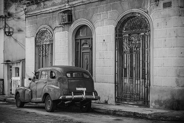 istock Rough American in Havana 637371660