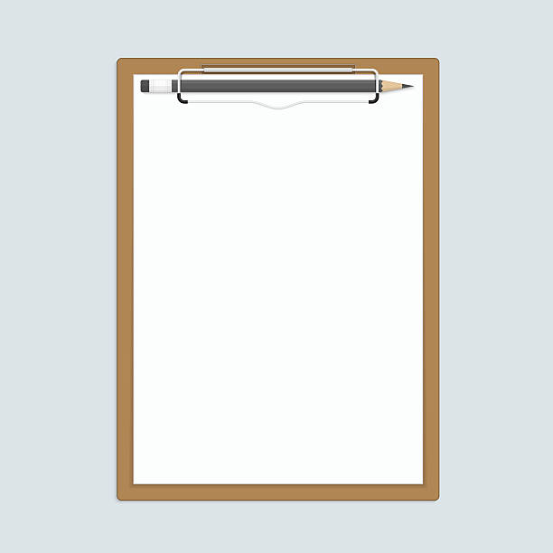 ilustraciones, imágenes clip art, dibujos animados e iconos de stock de portapapeles realista con papel y lápices. - paper clip document file note pad