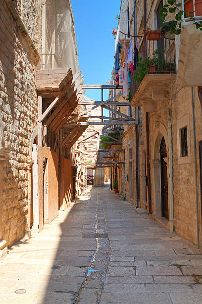 istock Alleyway. Molfetta. Puglia. Italy. 637410462
