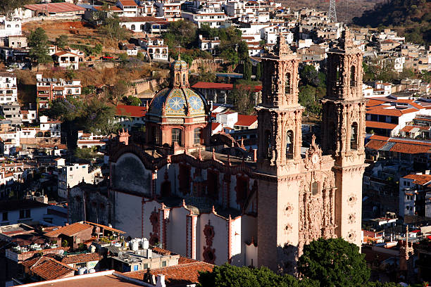 Santa Prisca de Taxco, Taxco, Mexico Santa Prisca de Taxco, main representation of the New Spanish baroque, Taxco, Mexico cuernavaca stock pictures, royalty-free photos & images