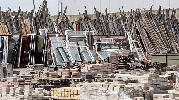 riutilizzabile dei resti di abitazioni e costruzioni antiche - construction material foto e immagini stock