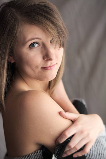 istock Beautiful young woman 637510298