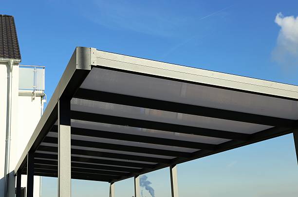 istock Aluminum carport 637519774