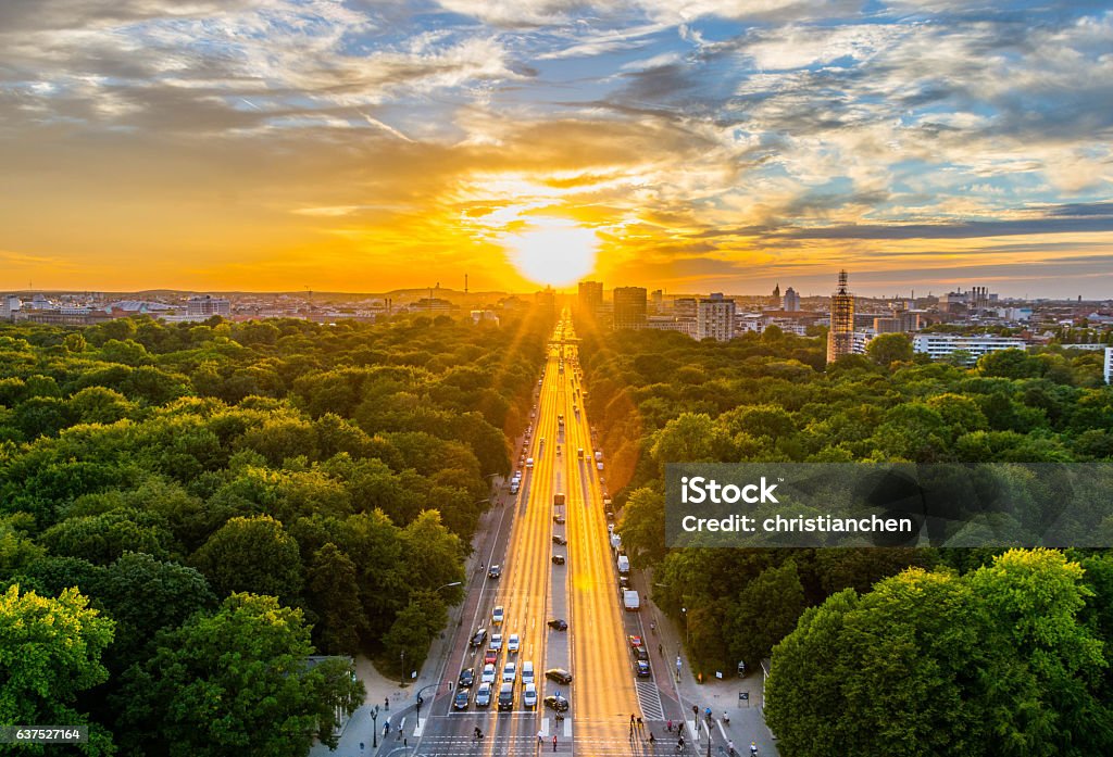 Berlin,Vista Aérea do Parque Tiergarten na Coluna da Vitória, Alemanha - Foto de stock de Cidade royalty-free