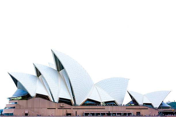 sydneys opera house-dachlinie vor weißem hintergrund mit kopierraum - sydney opera house stock-fotos und bilder