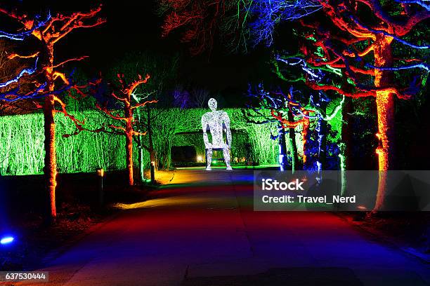 Parkleuchten Grugapark Essen Germany Stockfoto und mehr Bilder von Abenddämmerung - Abenddämmerung, Beleuchtet, Bilderbuch - Illustrationen