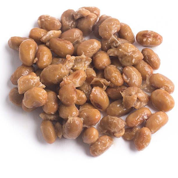 natto. fermented soybeans - natto stockfoto's en -beelden