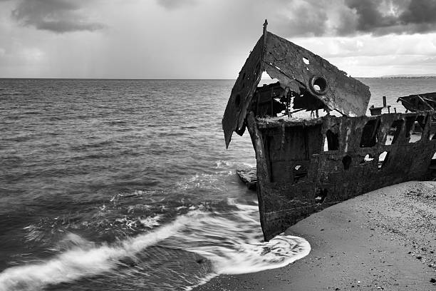 istock Black and white. Shipwrecked HMQS Gayundah 637538586
