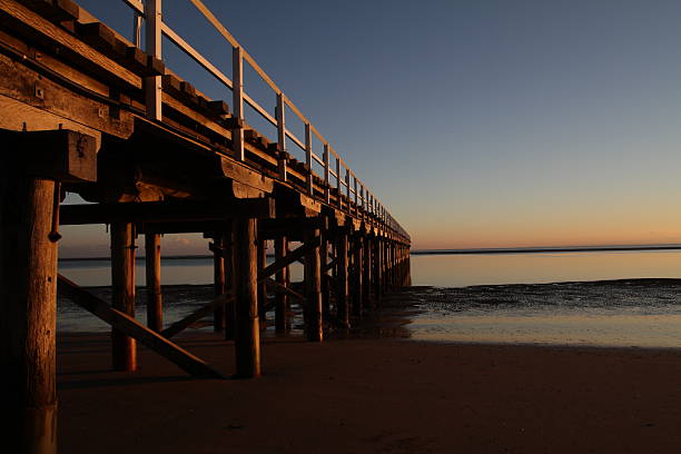 istock Urangan Pier Sunrise 637553826