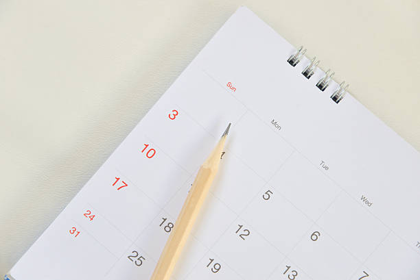istock calendar page in white tone 637567940