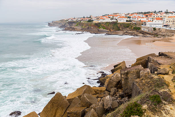 istock atlantic coastline with surfes in cloudy day 637573634