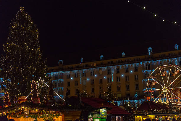 istock Christmas market in Dresden 637582690