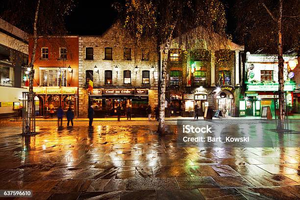 Belebtes Nachtleben Der Temple Bar Gegend Von Dublin Irland Stockfoto und mehr Bilder von Dublin - Irland