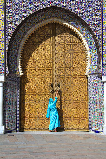 porte principali del palazzo reale fez, marocco - dar el makhzen foto e immagini stock