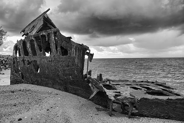 istock Black and white. Shipwrecked HMQS Gayundah 637633236
