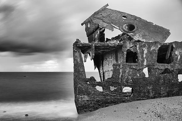 istock Black and white. Shipwrecked HMQS Gayundah 637633286