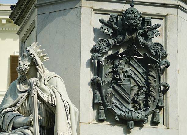 istock Bas-relief and a statue of the Prophet 637671346