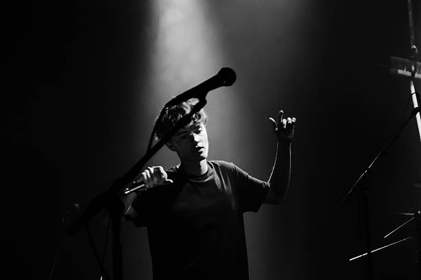 istock Love to music 637678256