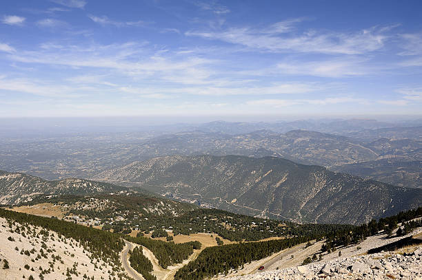 krajobraz widziany ze szczytu góry ventoux - high peaks audio zdjęcia i obrazy z banku zdjęć