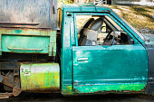 alte-rustikale-junk-green-gebrauchten-lkw-auto.jpg?b=1&s=170x170&k=20&c=X-BRnCu2kr676HQa9E842HUTolxj28iRr5mxU6fh0yQ=