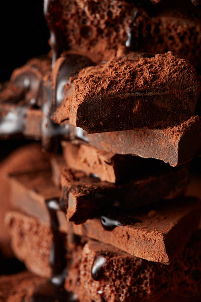 istock Heap of broken pieces chocolate 637707564