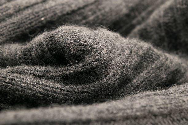 knitting gray woolen fabric texture - seam macro rough striped imagens e fotografias de stock