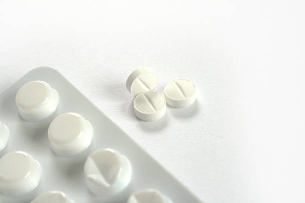 istock Blister and 3 pills on white background 637722592